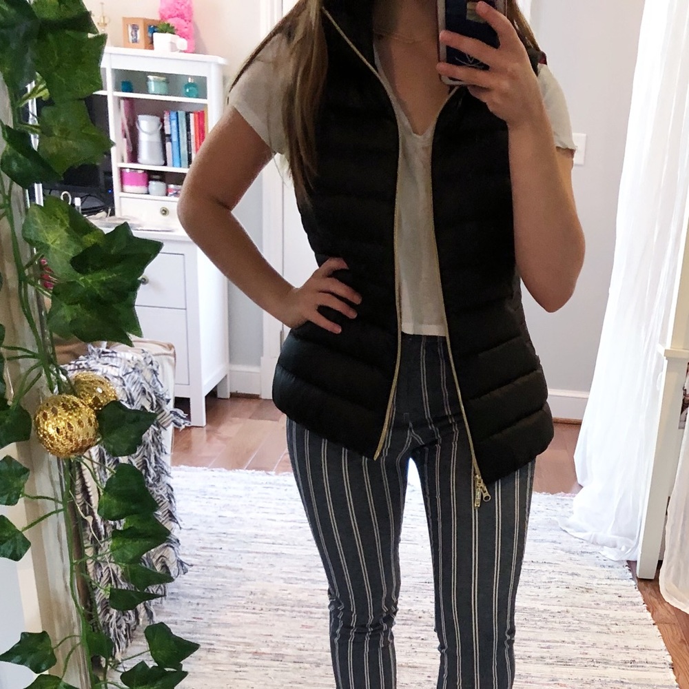 Lilly Pulitzer Black puffer vest NWT